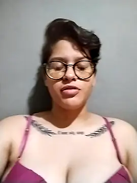 vickpxx online show from October 2025 04:54:01 AM