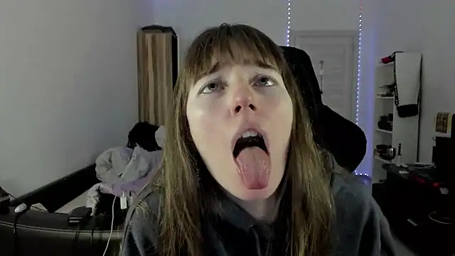 bekkawell online show from September 2025 05:14:01 PM