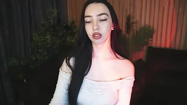 WildKittenX  online show from November 2025 06:45:01 AM