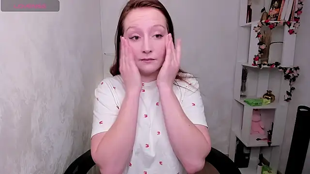 LinaFlawless online show from October 2025 02:34:02 AM