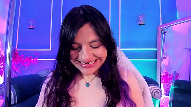 TaraTaylorr online show from December 2025 03:15:02 AM