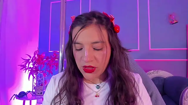 TaraTaylorr online show from February 2026 03:25:02 AM