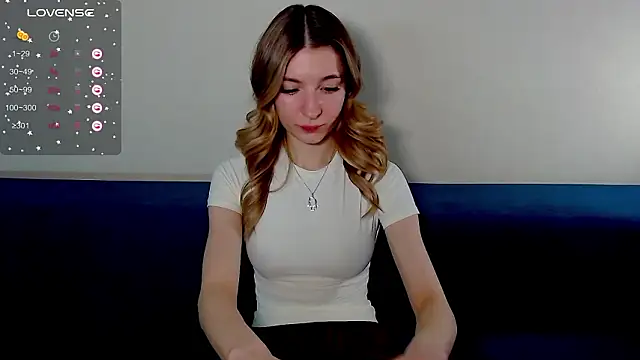 Snapshot of MilaTima chatting on March 2026 06:04:02 PM MilaTima online show from March 2026 06:04:02 PM