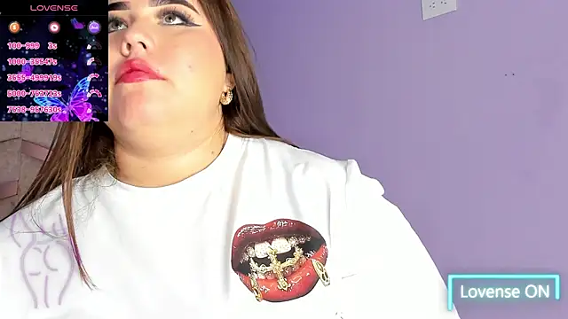 Snapshot of MadissonLee__ chatting on December 2025 08:26:02 PM MadissonLee online show from December 2025 08:26:02 PM