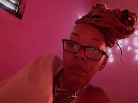 Ladyzee25 online show from March 2026 11:15:02 AM