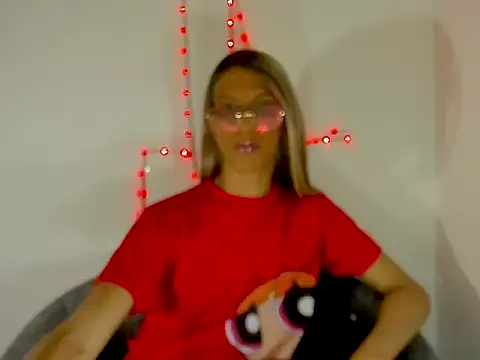 Snapshot of SweetDesaire1 chatting on April 2026 05:47:01 PM SweetDesaire1 online show from April 2026 05:47:01 PM