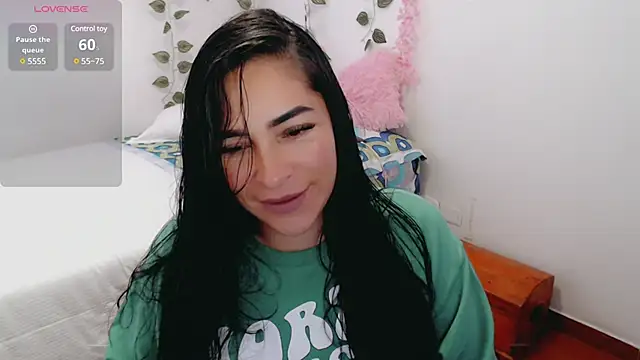 luna lgomez  online show from March 2025 11:08:02 AM