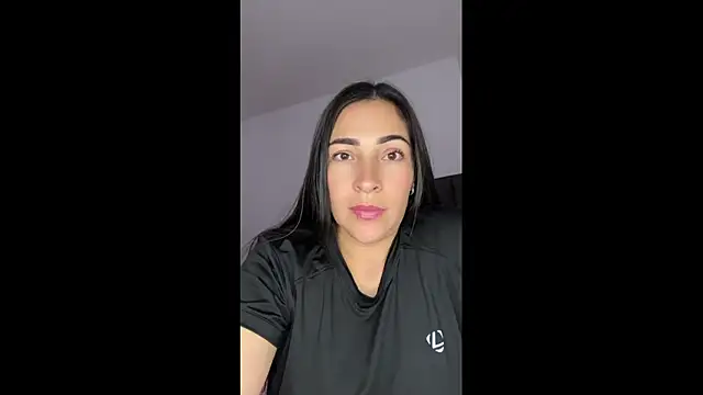 luna lgomez  online show from July 2026 08:18:01 PM