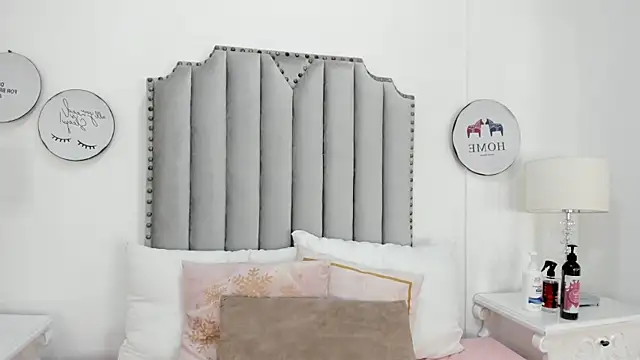 Snapshot of SamantaMarquez chatting on December 2025 07:53:01 PM SamantaMarquez online show from December 2025 07:53:01 PM