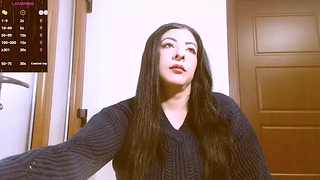 Snapshot of Alina_eve chatting on April 2026 01:03:02 PM Alina eve online show from April 2026 01:03:02 PM