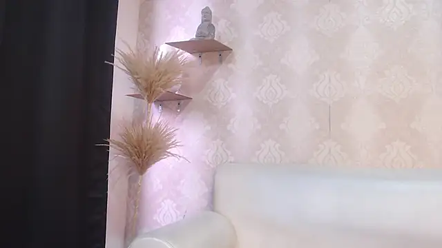 Snapshot of fernandaqueens chatting on March 2025 05:03:02 PM fernandaqueens online show from March 2025 05:03:02 PM