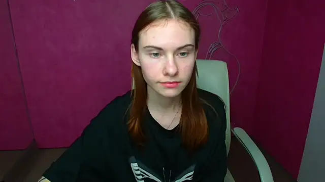 Fiona Night online show from March 2025 11:03:02 PM