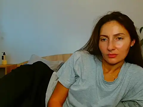 Irina9793 online show from October 2025 09:18:02 AM
