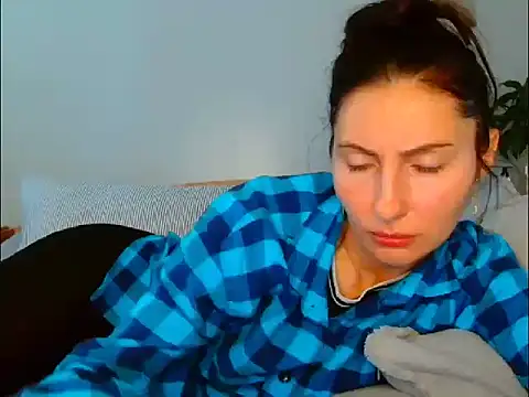 Irina9793 online show from April 2026 08:56:02 AM