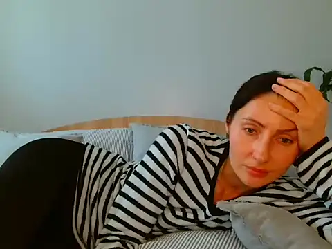 Snapshot of Irina9793 chatting on April 2026 09:35:02 AM Irina9793 online show from April 2026 09:35:02 AM