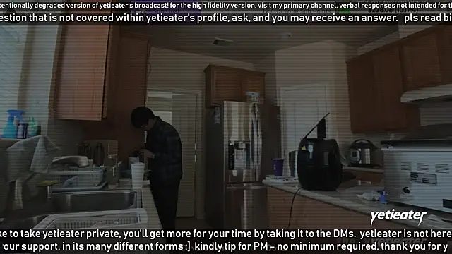 Snapshot of yetieater chatting on January 2025 06:57:02 PM yetieater online show from January 2025 06:57:02 PM