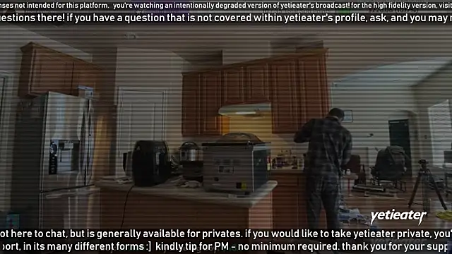 Snapshot of yetieater chatting on January 2025 05:10:01 PM yetieater online show from January 2025 05:10:01 PM