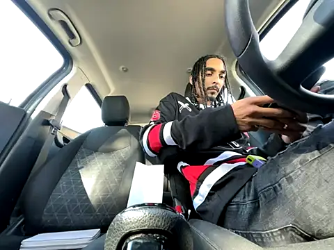 Snapshot of bigjayy1000 chatting on October 2025 04:41:01 PM bigjayy1000 online show from October 2025 04:41:01 PM