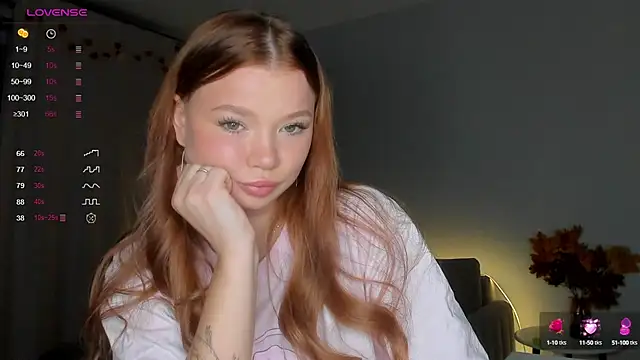 dinky  emily online show from October 2025 02:45:02 PM