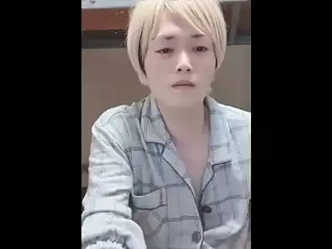 Snapshot of mgnhiroyuki chatting on May 2026 04:18:02 AM mgnhiroyuki online show from May 2026 04:18:02 AM