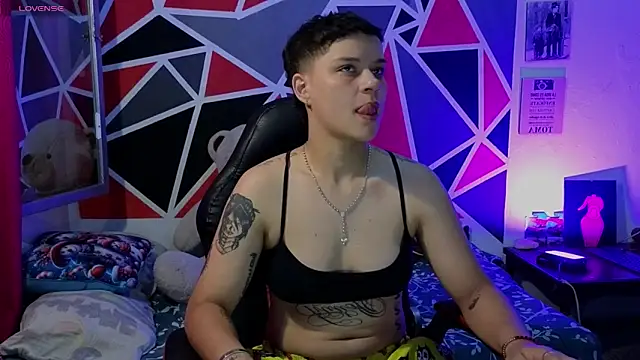 demimoore222 online show from January 2026 12:25:01 AM