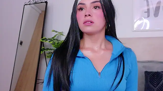 SaritaBratz online show from November 2025 08:31:01 PM