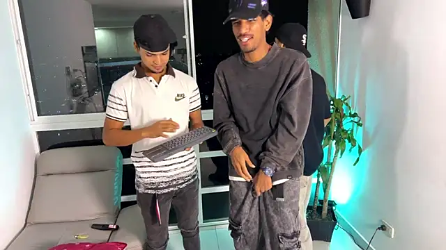 Miguel bigcock online show from December 2025 05:03:02 AM