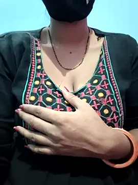 Snapshot of Sexyradha_ chatting on February 2026 01:04:01 PM Sexyradha online show from February 2026 01:04:01 PM