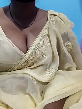 Snapshot of Sexyradha_ chatting on February 2026 04:04:01 PM Sexyradha online show from February 2026 04:04:01 PM