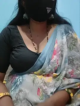 Snapshot of Sexyradha_ chatting on July 2026 05:41:02 PM Sexyradha online show from July 2026 05:41:02 PM