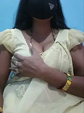 Snapshot of Sexyradha_ chatting on July 2026 05:15:02 PM Sexyradha online show from July 2026 05:15:02 PM