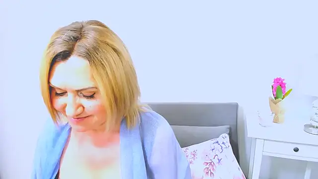 IsabellaSexyMilf online show from March 2025 01:27:02 PM