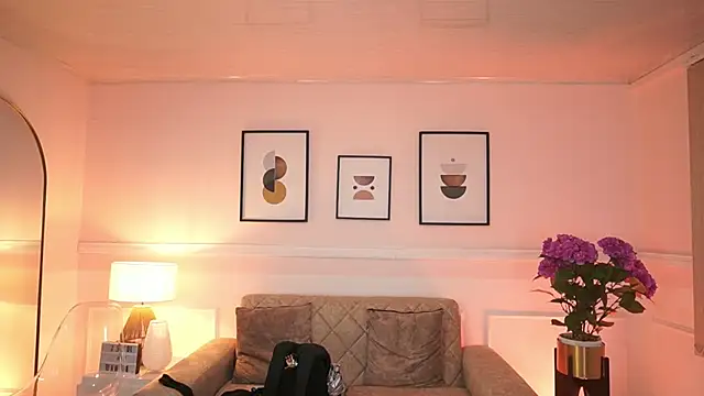 JulesBenett online show from October 2025 11:31:01 AM