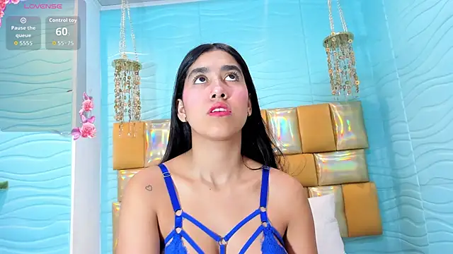 Mia Montess online show from November 2025 12:37:02 PM