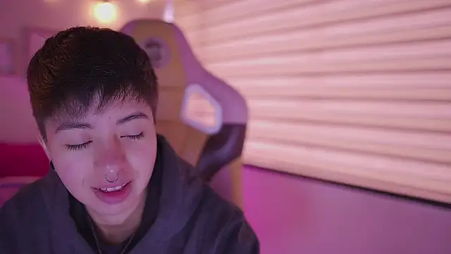 tommy blue online show from March 2026 01:22:01 PM