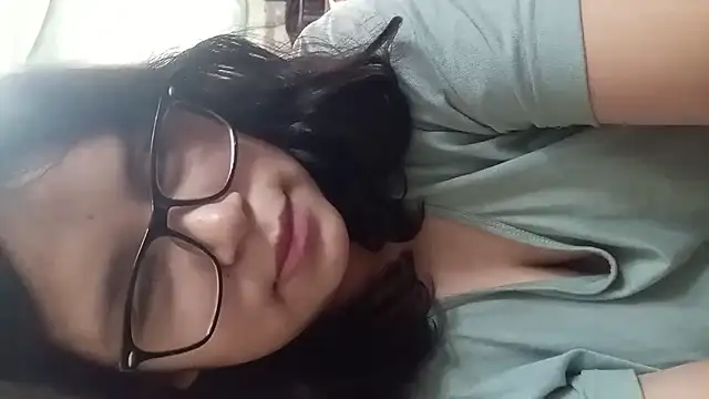 Snapshot of Maferyale chatting on February 2026 09:47:02 PM Maferyale online show from February 2026 09:47:02 PM