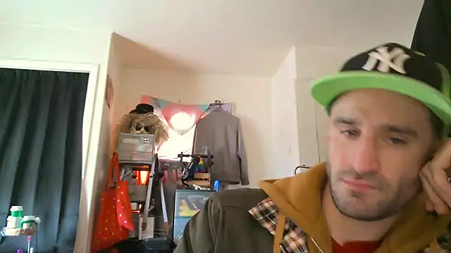 weknowourworth6999 online show from October 2025 06:26:01 PM