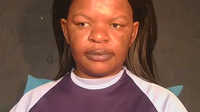 Snapshot of ebony_rose11 chatting on June 2026 01:21:02 PM ebony rose11 online show from June 2026 01:21:02 PM