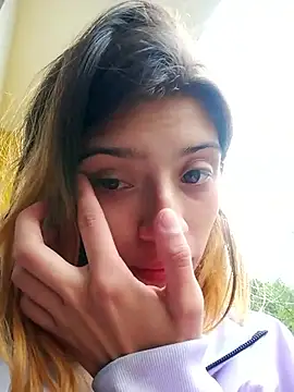 KratosAfroditacs online show from January 2026 12:42:01 PM