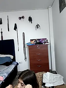 KratosAfroditacs online show from April 2026 10:49:02 AM