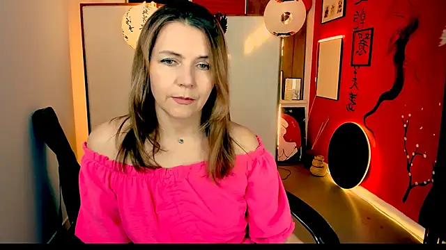 NicoleHitman online show from April 2026 01:08:02 PM