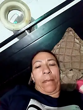 Snapshot of Antonela45 chatting on November 2025 11:49:02 PM Antonela45 online show from November 2025 11:49:02 PM