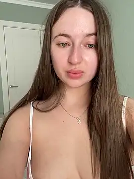 AlisaQSky online show from March 2026 09:15:01 AM