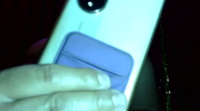 Snapshot of isis_milove chatting on March 2025 06:58:02 AM isis milove online show from March 2025 06:58:02 AM