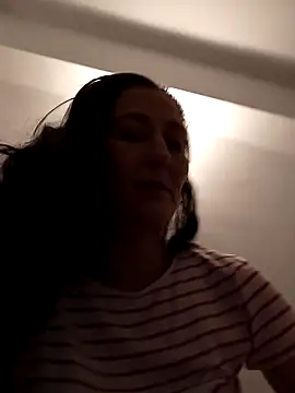 Snapshot of Anonim2026 chatting on March 2025 10:43:02 PM Anonim2026 online show from March 2025 10:43:02 PM