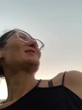 Snapshot of Anonim2026 chatting on September 2025 06:19:01 PM Anonim2026 online show from September 2025 06:19:01 PM