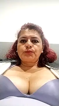 BiancaSteel online show from November 2025 12:27:02 PM