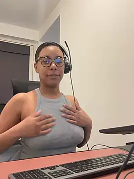 Melia Rayne online show from March 2026 10:42:02 AM