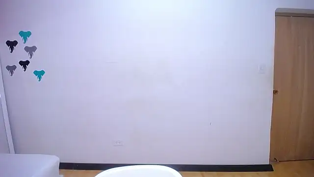 Snapshot of tiny_sarah1 chatting on March 2025 09:10:02 PM tiny sarah1 online show from March 2025 09:10:02 PM