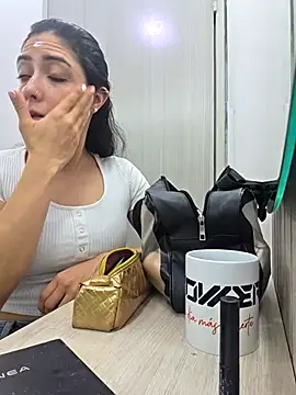 isabella winkler online show from March 2026 11:24:01 AM